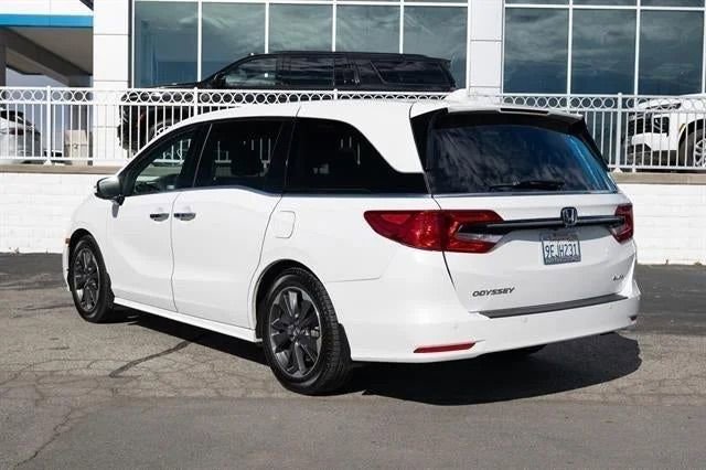 Used 2023 Honda Odyssey Elite image 7