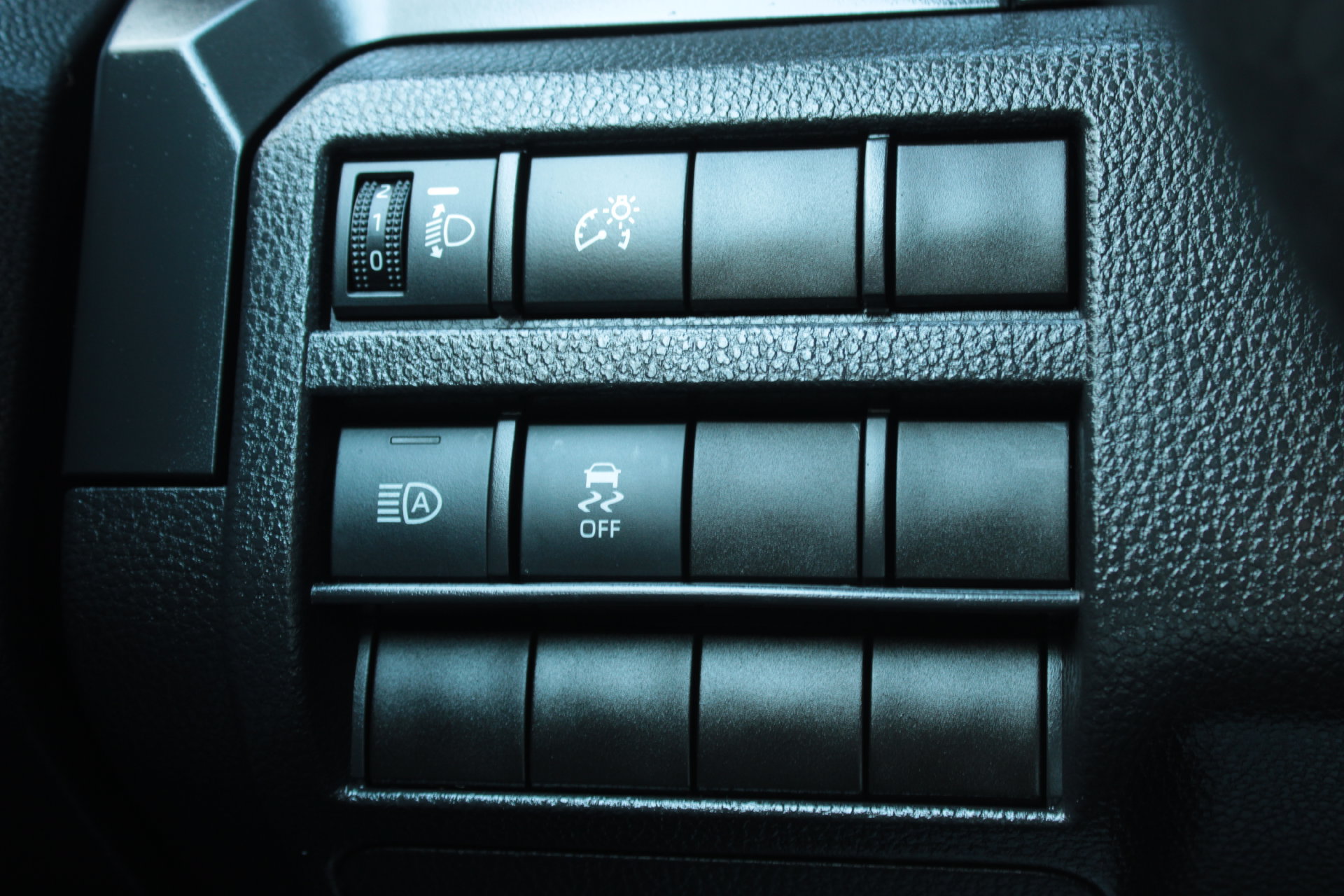Used 2024 Toyota Tacoma SR AWD/4WD image 28