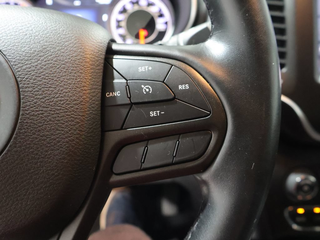 Used 2020 Jeep Cherokee Trailhawk w/ Cold Weather Group AWD/4WD image 41