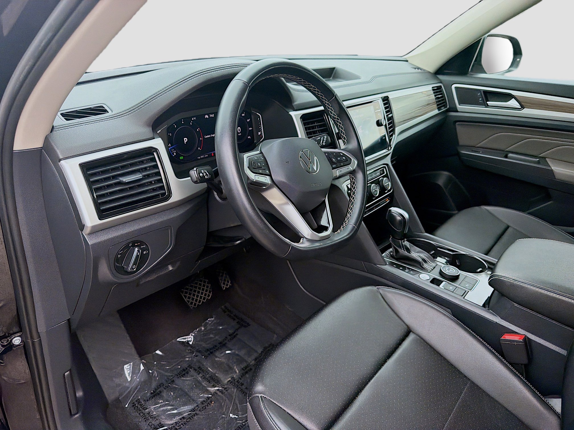 Used 2023 Volkswagen Atlas SEL AWD/4WD image 9