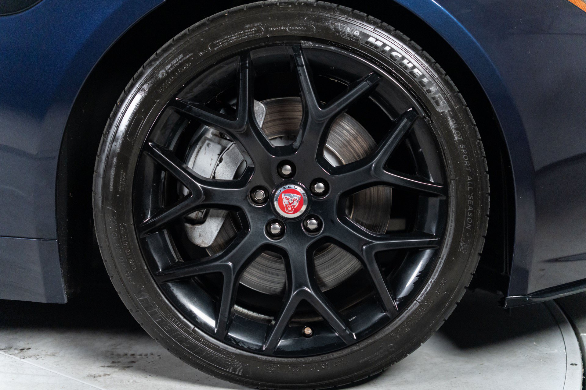 Used 2018 Jaguar F-TYPE Coupe RWD image 30