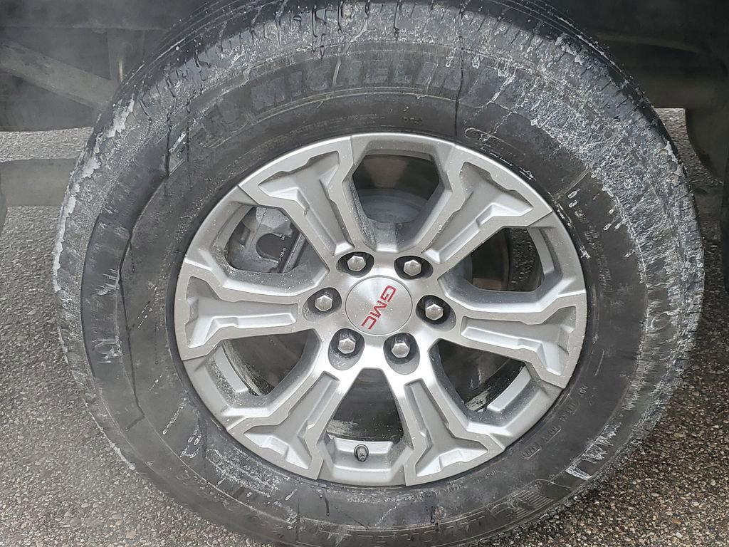 Certified 2025 GMC Sierra 1500 SLT image 34