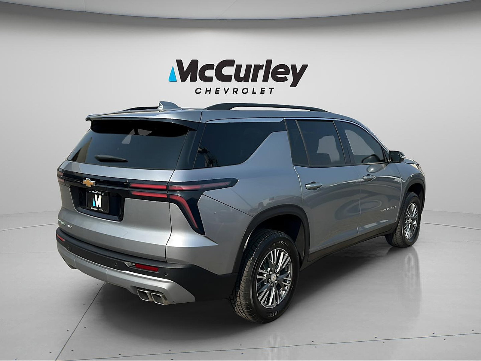 Used 2025 Chevrolet Traverse LT AWD/4WD image 7