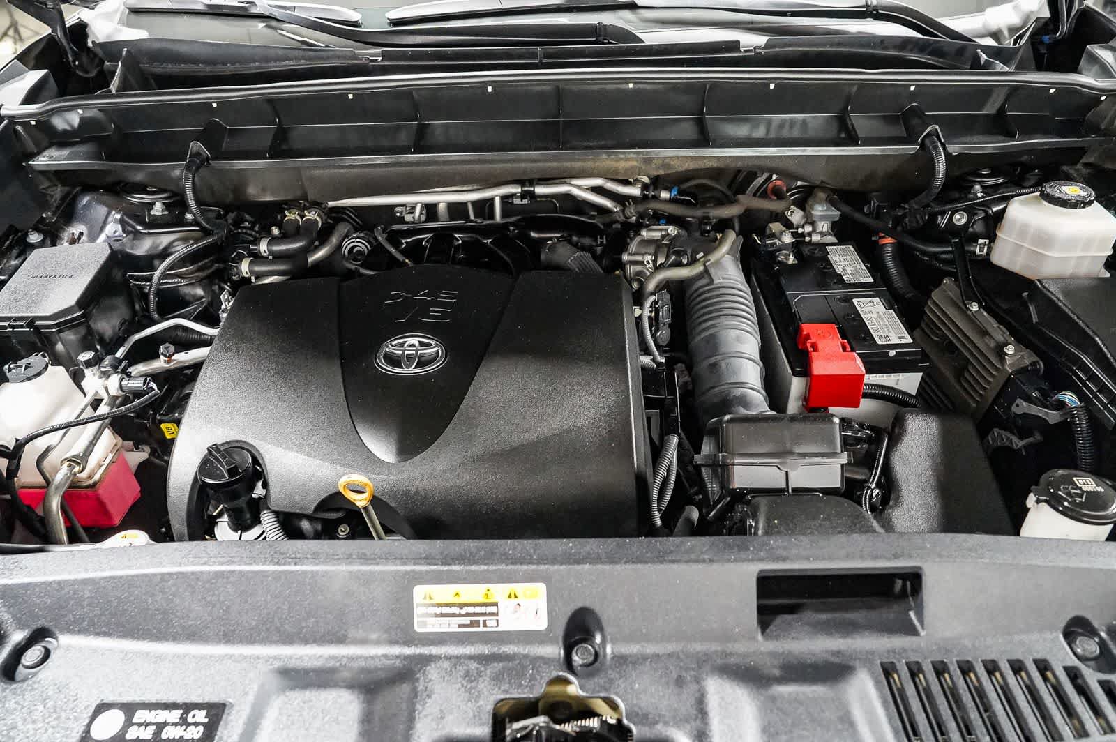 Used 2022 Toyota Highlander XLE FWD image 28