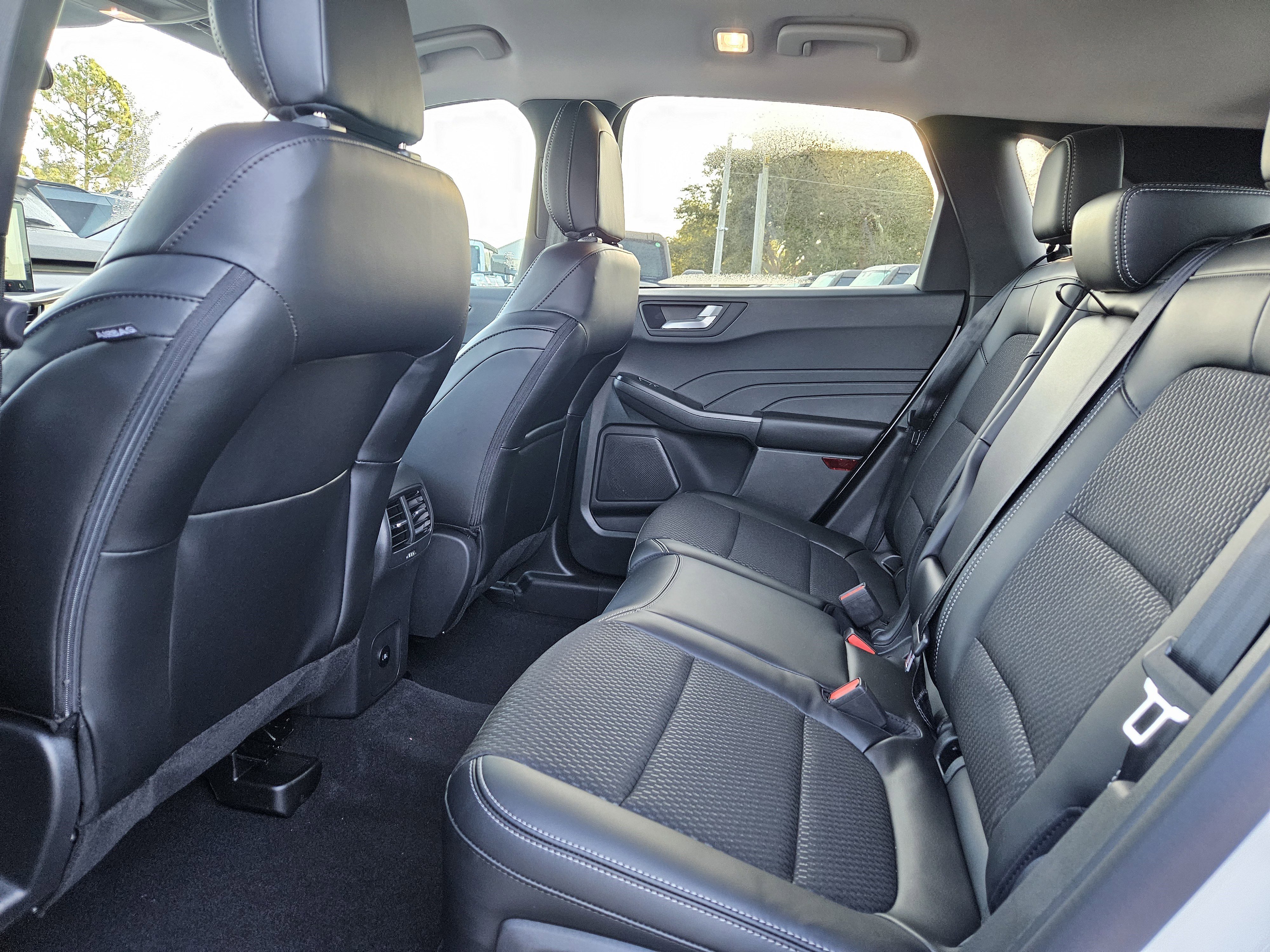 New 2026 Ford Escape SE image 16