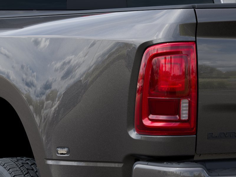 New 2026 RAM 3500 Laramie AWD/4WD image 10
