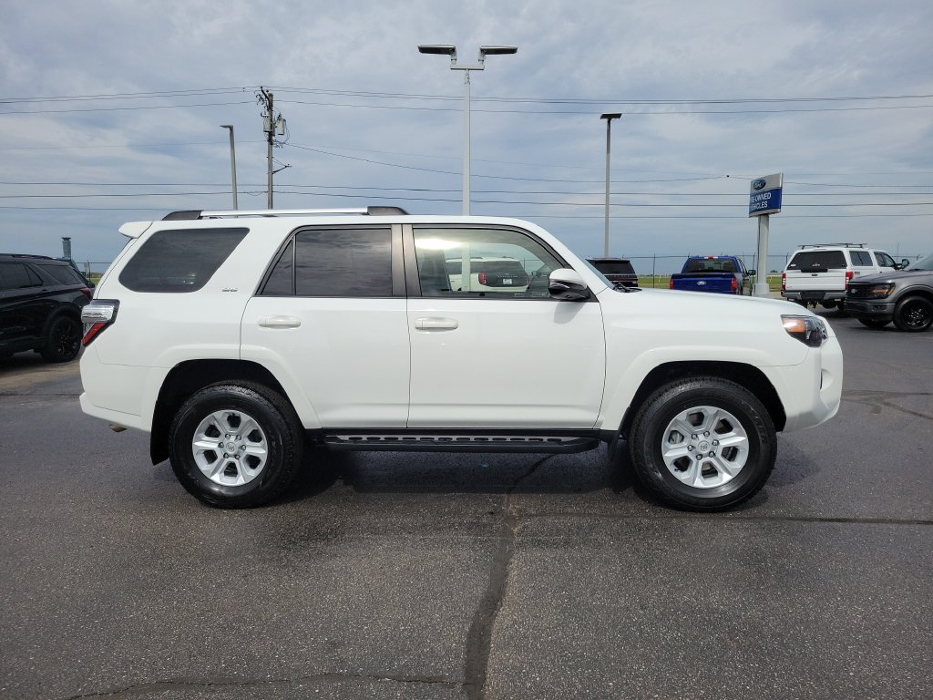 Used 2024 Toyota 4Runner SR5 Premium w/ Moonroof Package AWD/4WD image 3