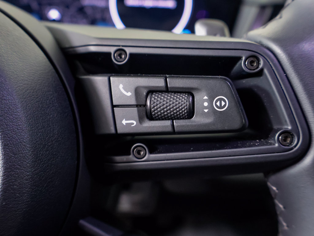 Certified 2026 Porsche Cayenne E-Hybrid AWD/4WD image 21