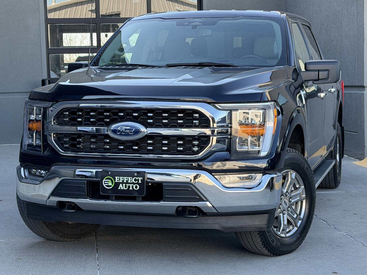 Used 2022 Ford F150 XLT w/ Equipment Group 302A High AWD/4WD image 3