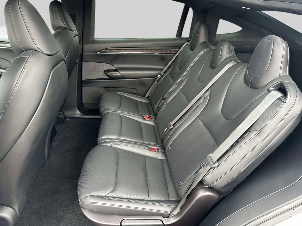 Used 2023 Tesla Model X image 14