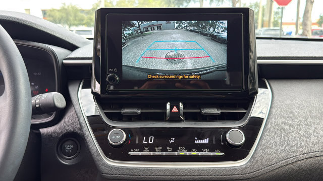 Used 2026 Toyota Corolla Cross LE FWD image 24