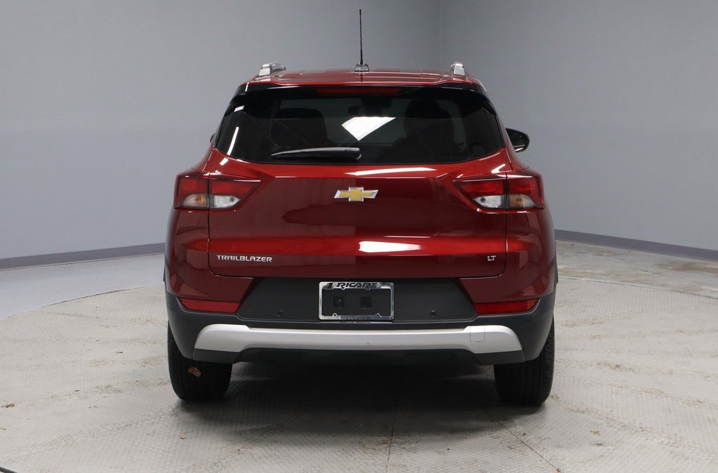 Used 2024 Chevrolet TrailBlazer LT w/ Driver Confidence Package image 9