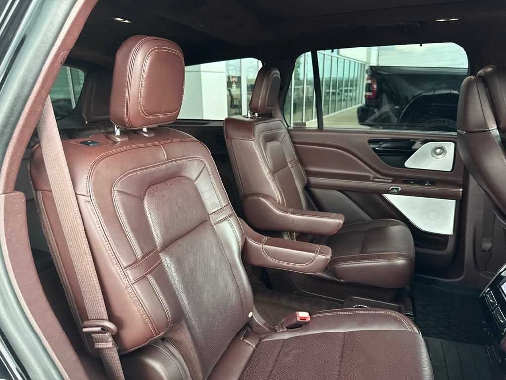 Used 2024 Lincoln Aviator Black Label w/ Dynamic Handling Package AWD/4WD image 22