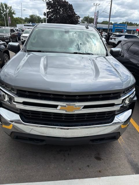 Used 2022 Chevrolet Silverado 1500 LT w/ Bed Protection Package AWD/4WD image 2