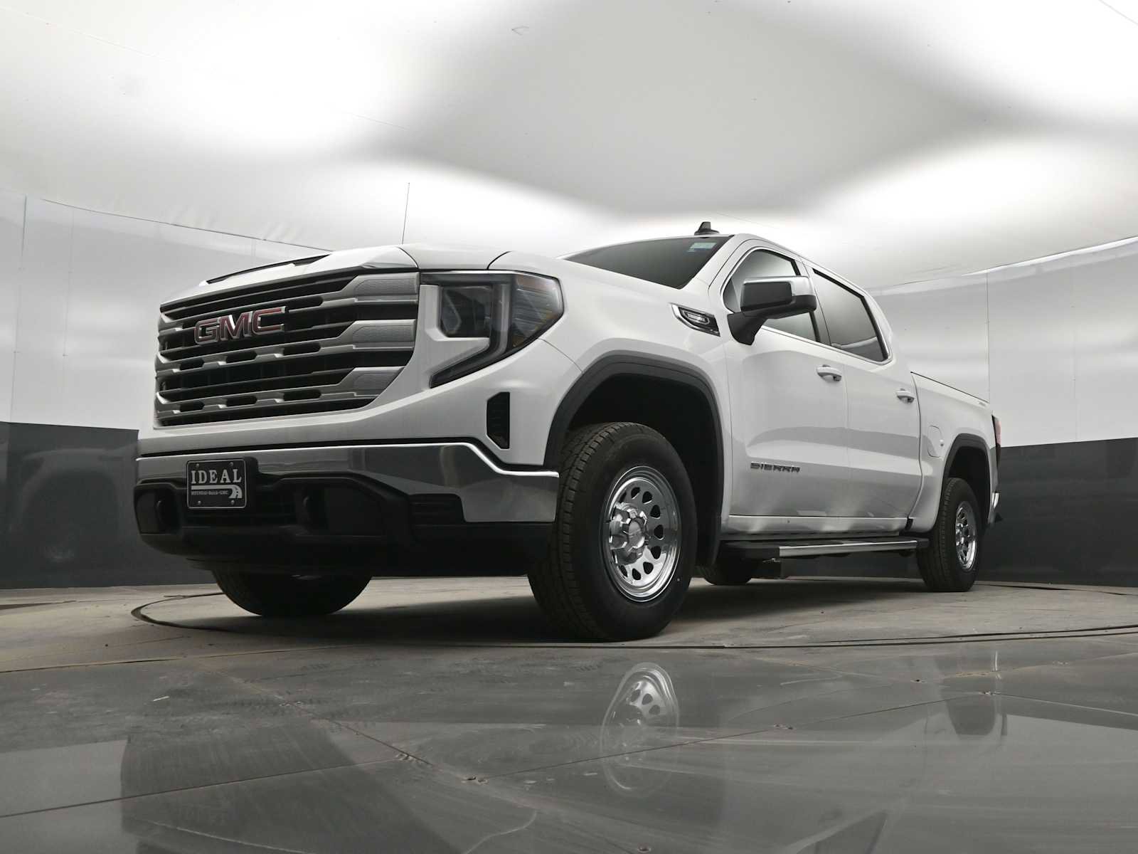 New 2026 GMC Sierra 1500 SLE w/ Preferred Package image 32