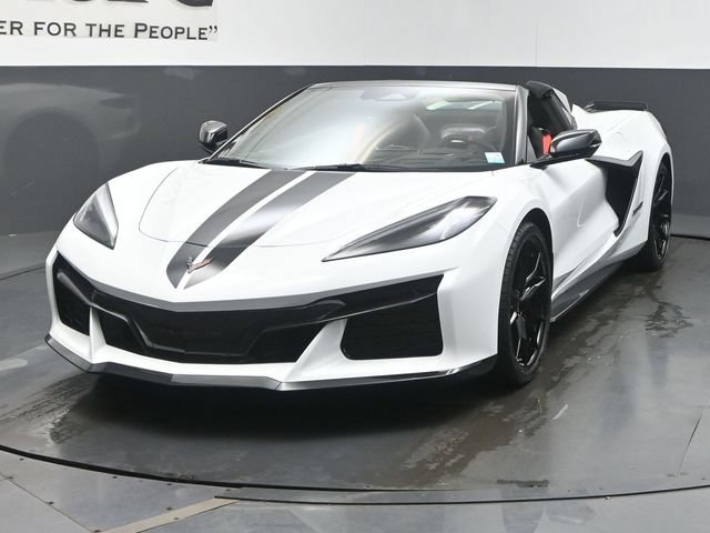 Used 2027 Chevrolet Corvette Grand Sport w/ Stealth Interior Trim Package RWD image 7