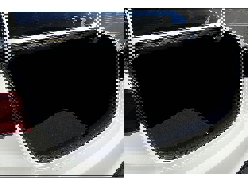 Used 2023 Kia Forte LXS image 10