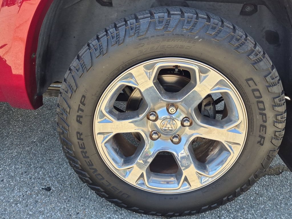 Used 2014 RAM 1500 Laramie w/ Convenience Group RWD image 14