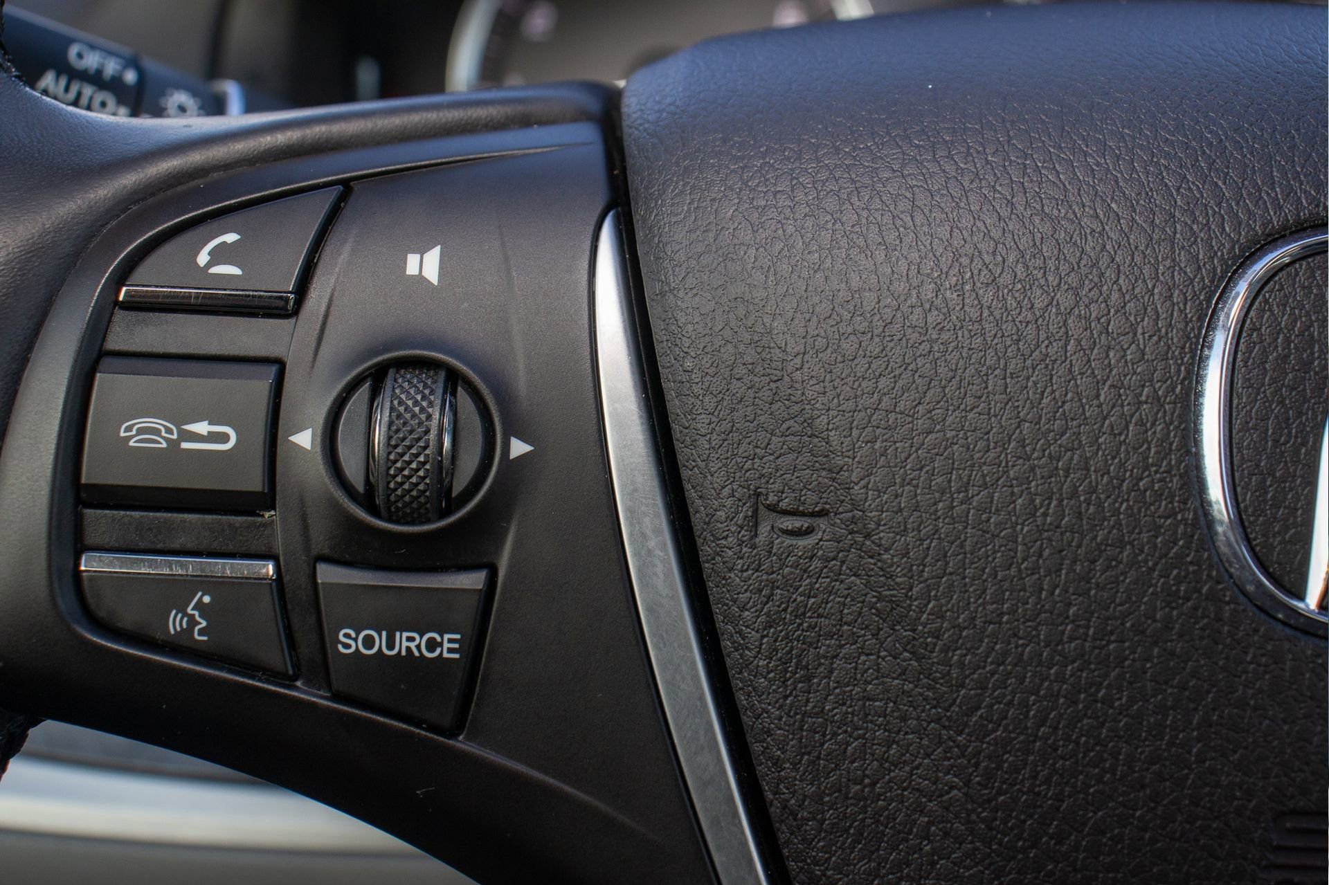 Used 2018 Acura TLX V6 w/ Technology Package image 26