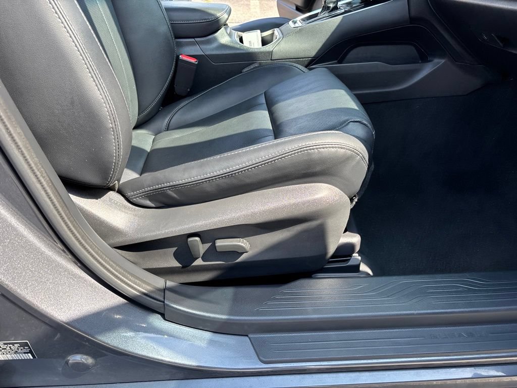 Used 2022 Subaru Legacy Limited AWD/4WD image 36