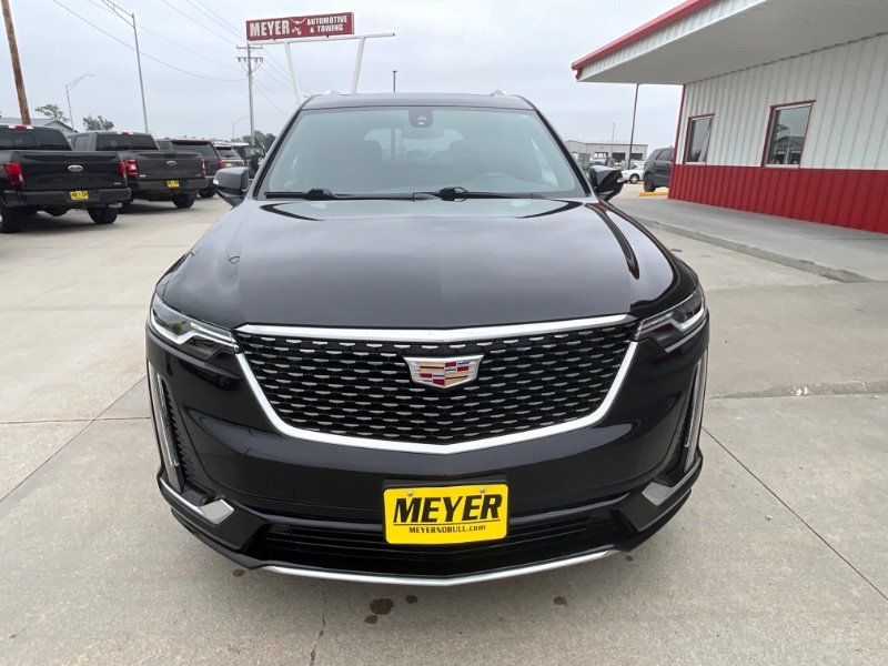 Used 2024 Cadillac XT6 Luxury w/ LPO, Floor Liner Package AWD/4WD image 3