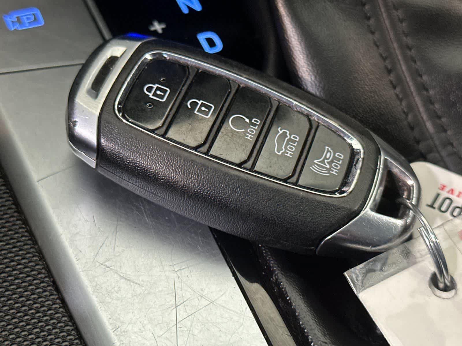 Used 2022 Hyundai Elantra SEL FWD image 28