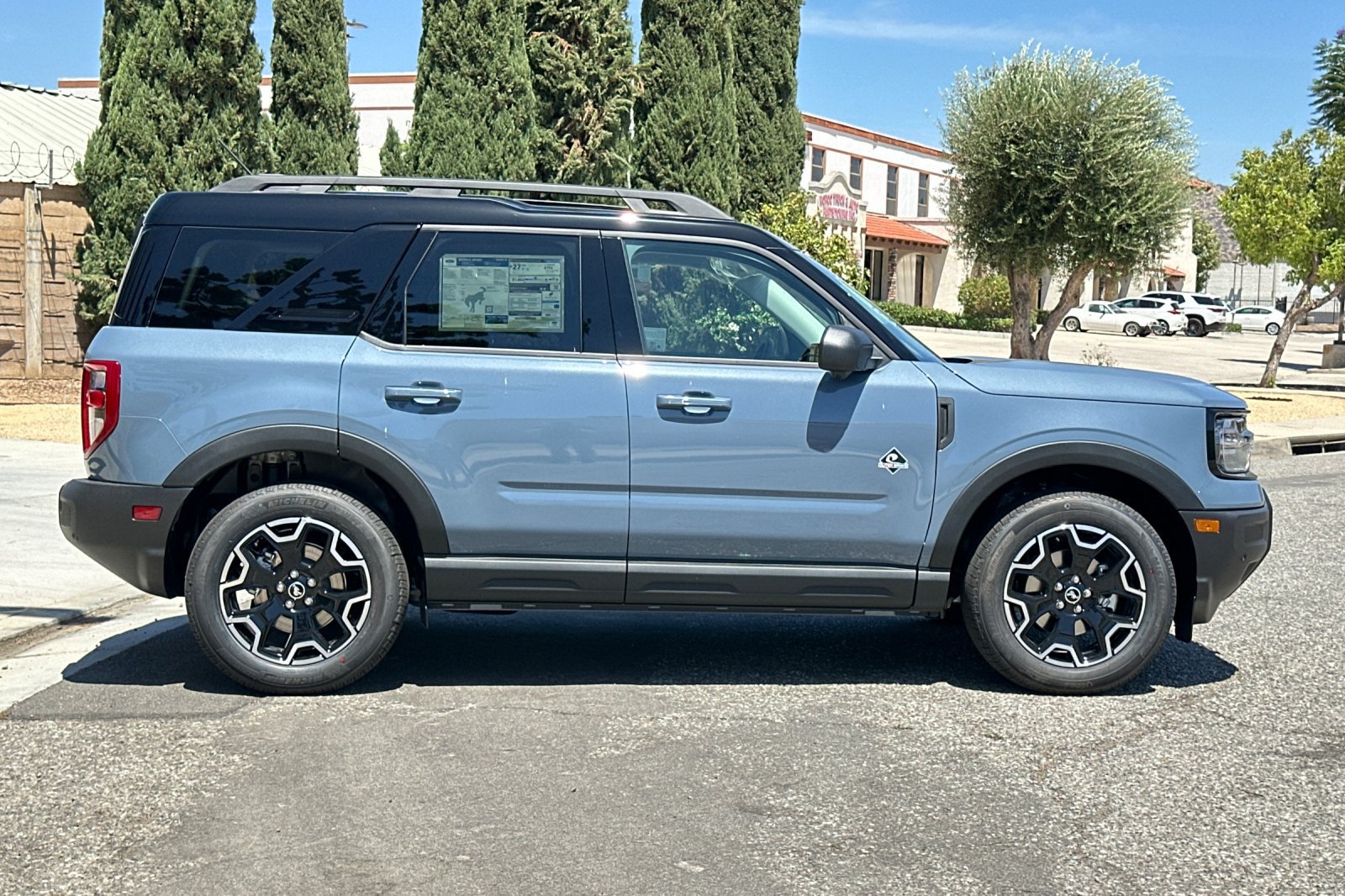New 2026 Ford Bronco Sport Outer Banks w/ Outer Banks Tech Package+ AWD/4WD image 3