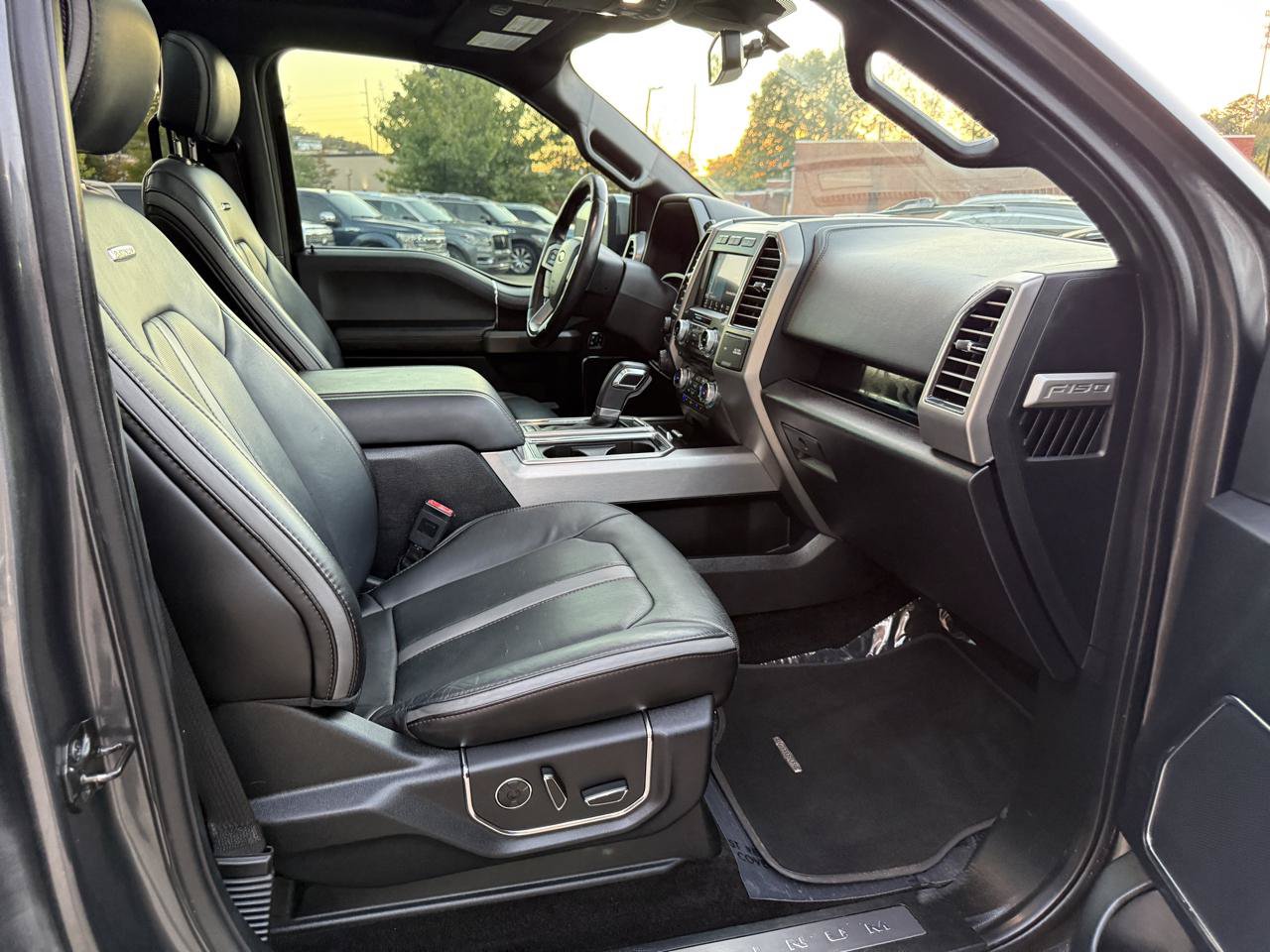 Used 2018 Ford F150 Platinum w/ Equipment Group 701A Luxury AWD/4WD image 36