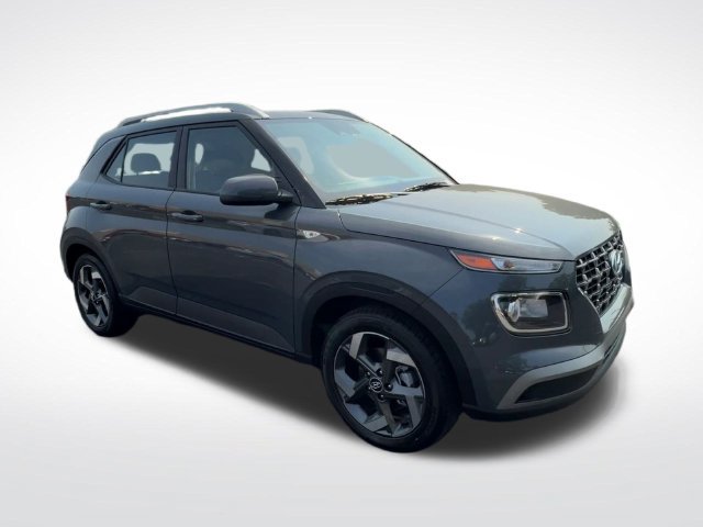 New 2026 Hyundai Venue SEL FWD image 2