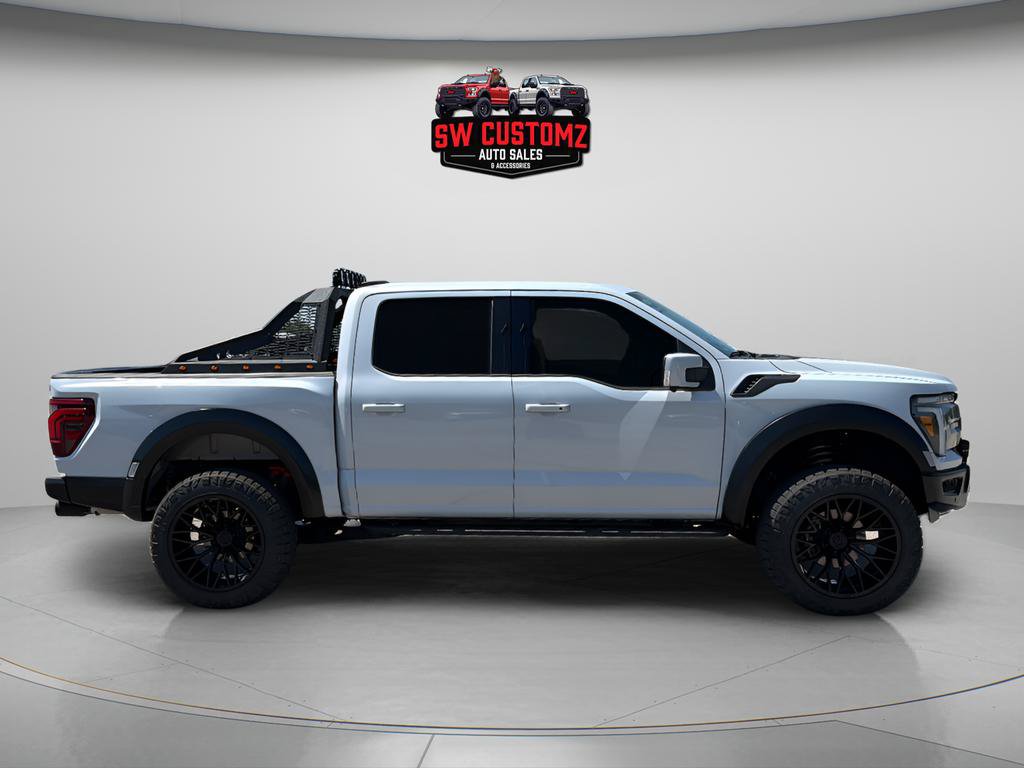 Used 2025 Ford F150 Raptor AWD/4WD image 8