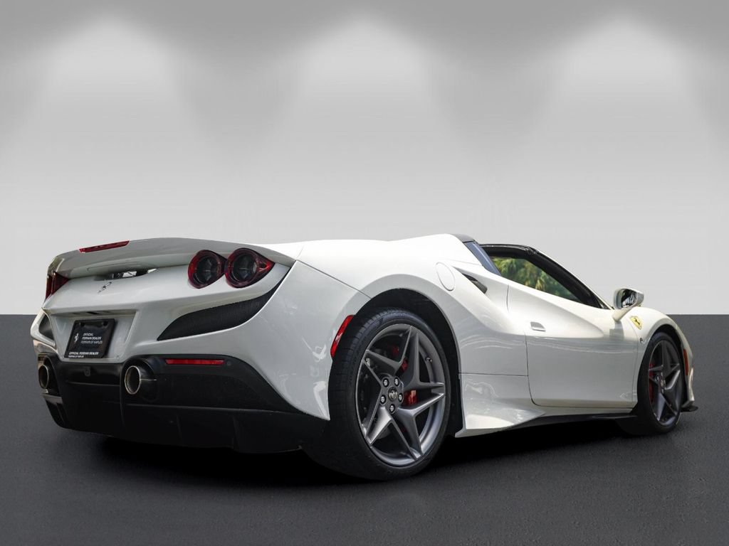 Used 2021 Ferrari F8 Tributo RWD image 3