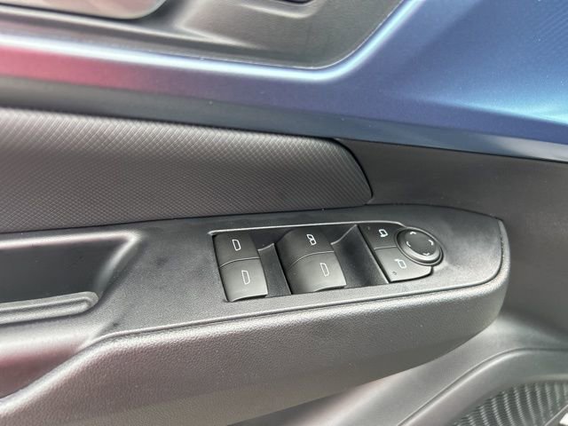 New 2026 Chevrolet Equinox EV LT image 13