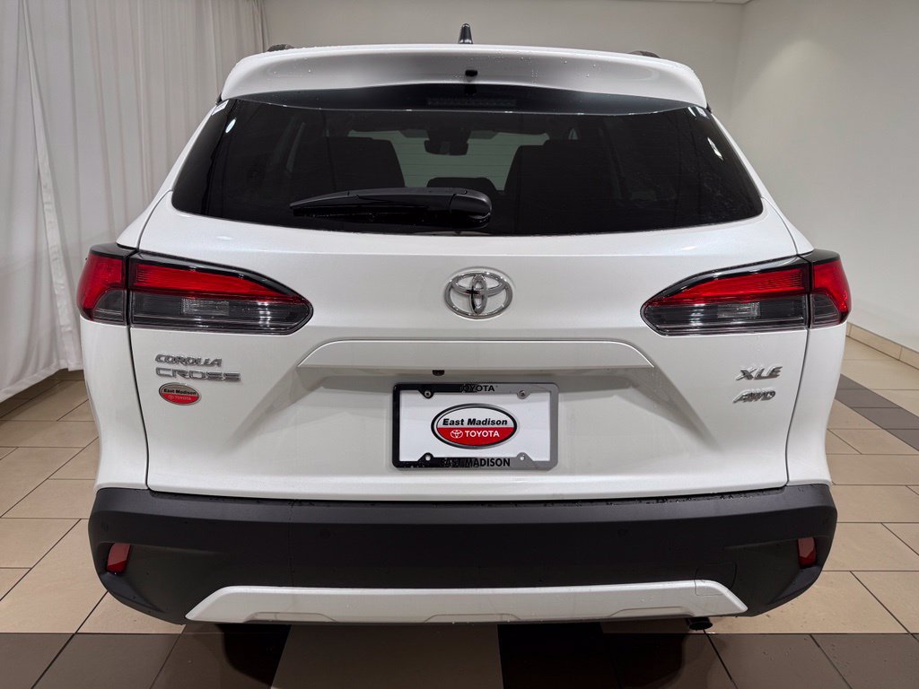 New 2026 Toyota Corolla Cross XLE w/ Convenience Package AWD/4WD image 4