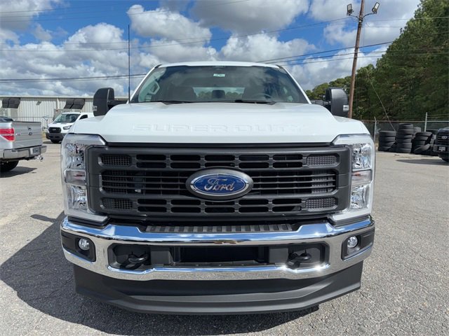 New 2026 Ford F350 XL image 2
