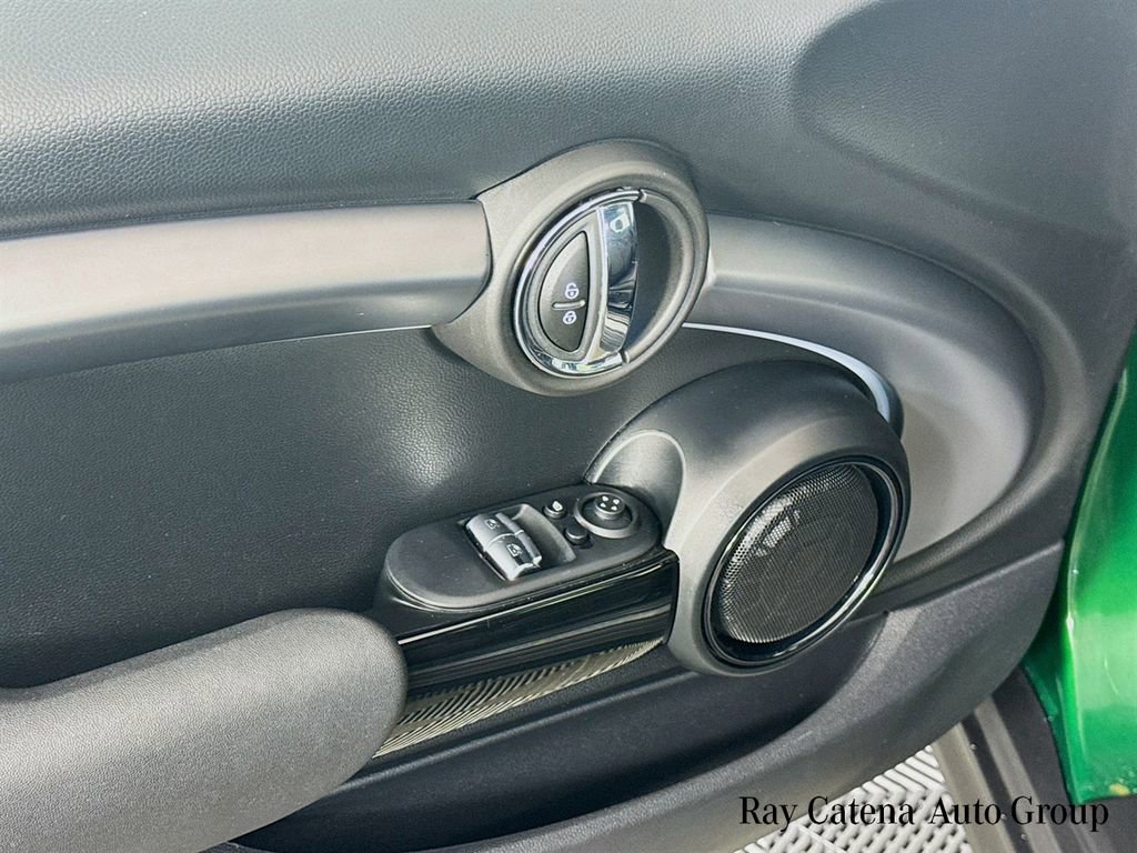 Certified 2024 MINI Cooper SE FWD image 18