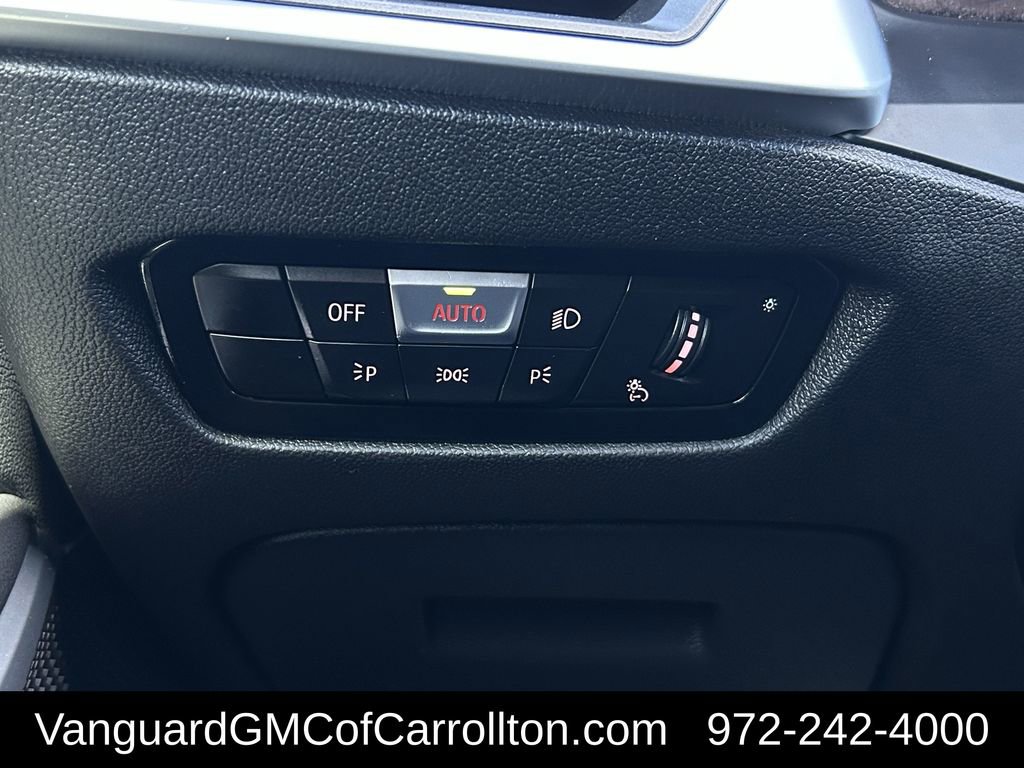 Used 2020 BMW 330i Sedan w/ Premium Package image 26