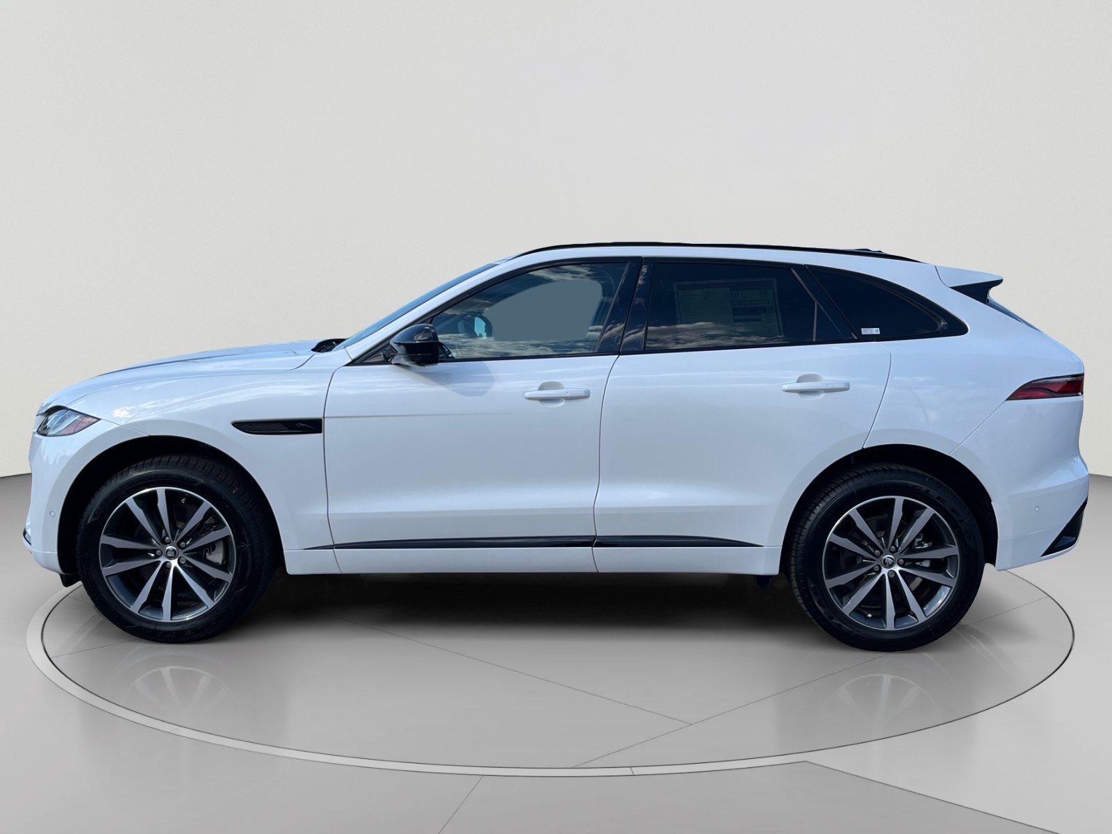 New 2026 Jaguar F-PACE R-Dynamic S AWD/4WD image 2