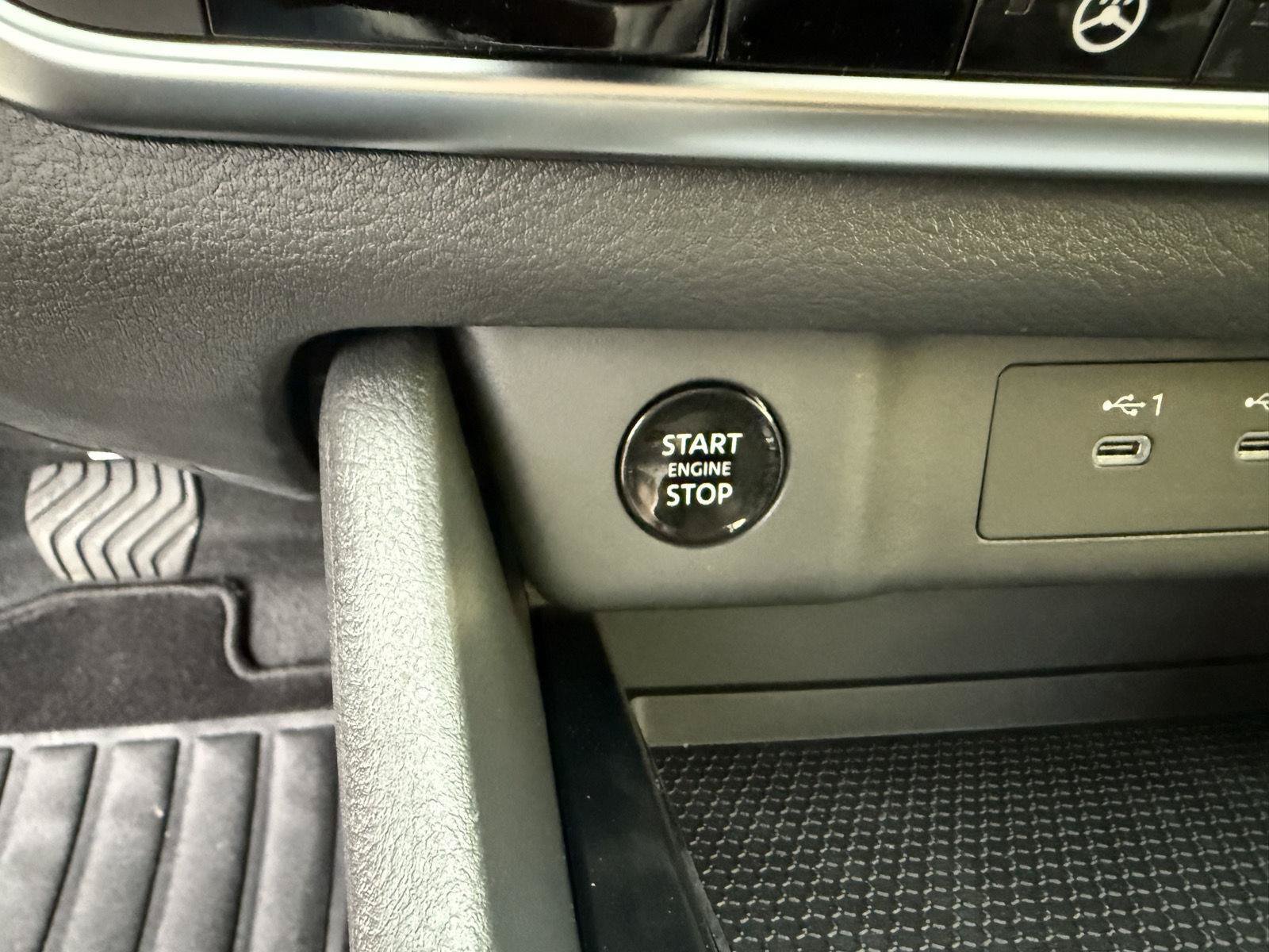 New 2026 Nissan Rogue SV w/ Cold Weather Package FWD image 25