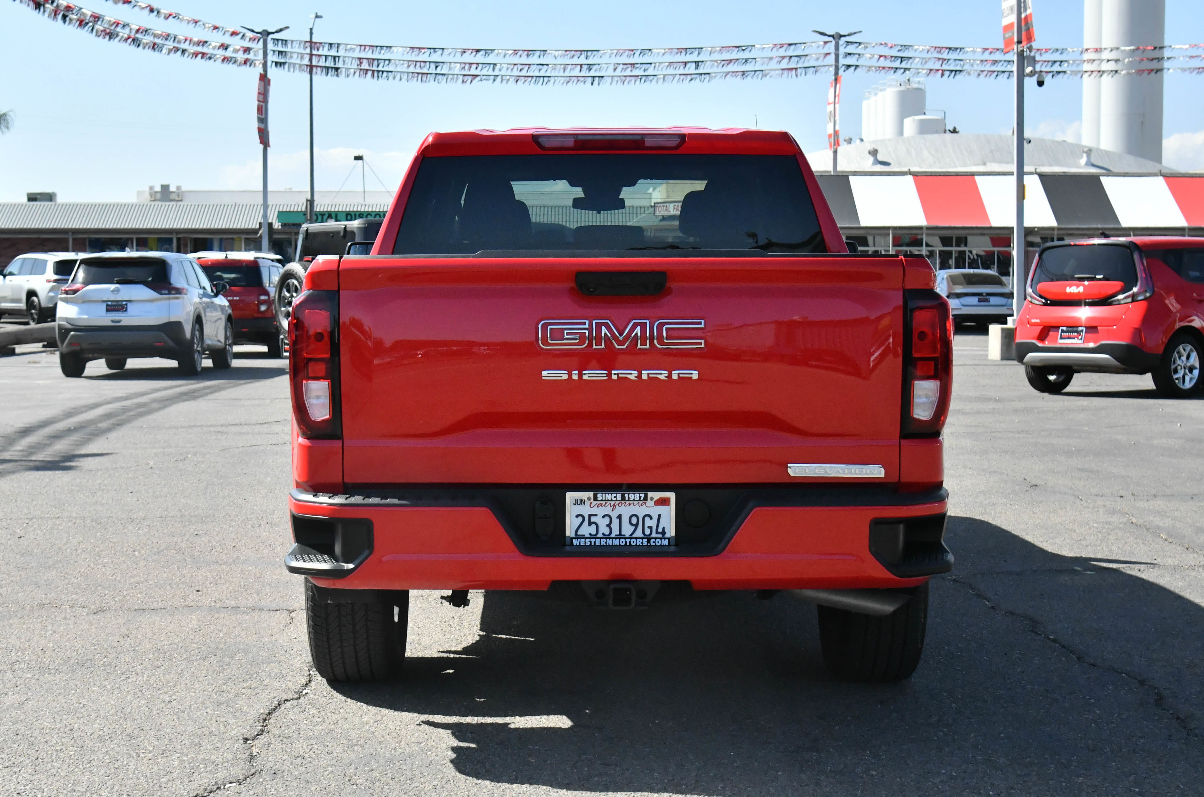 Used 2025 GMC Sierra 1500 Elevation AWD/4WD image 7