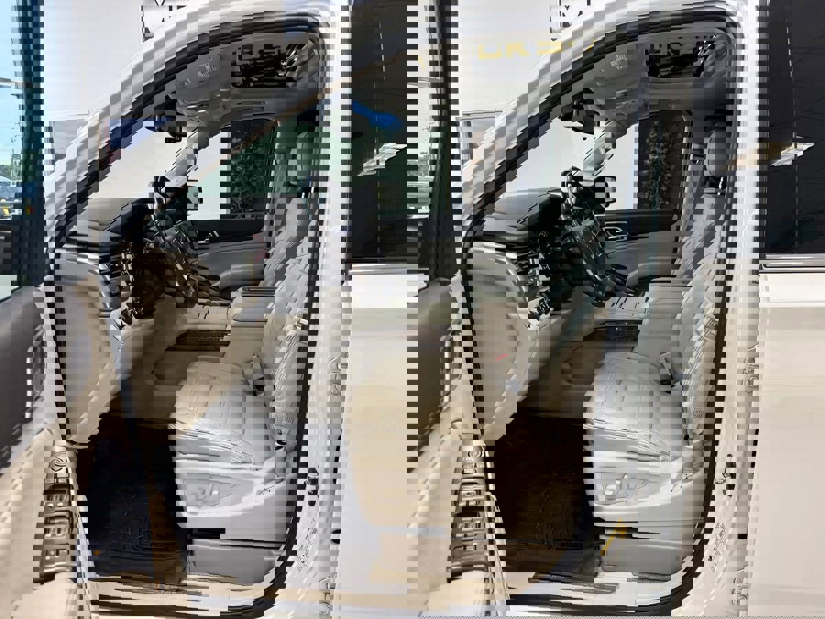 Used 2015 GMC Yukon Denali w/ Touring Package image 11