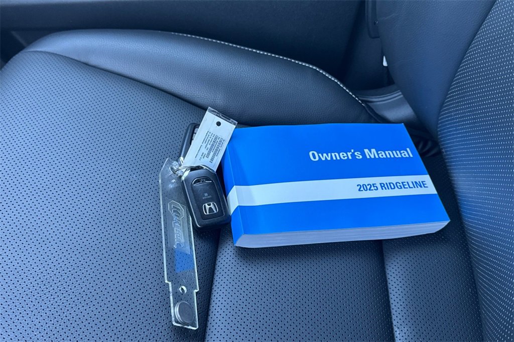 Certified 2025 Honda Ridgeline RTL+ image 10