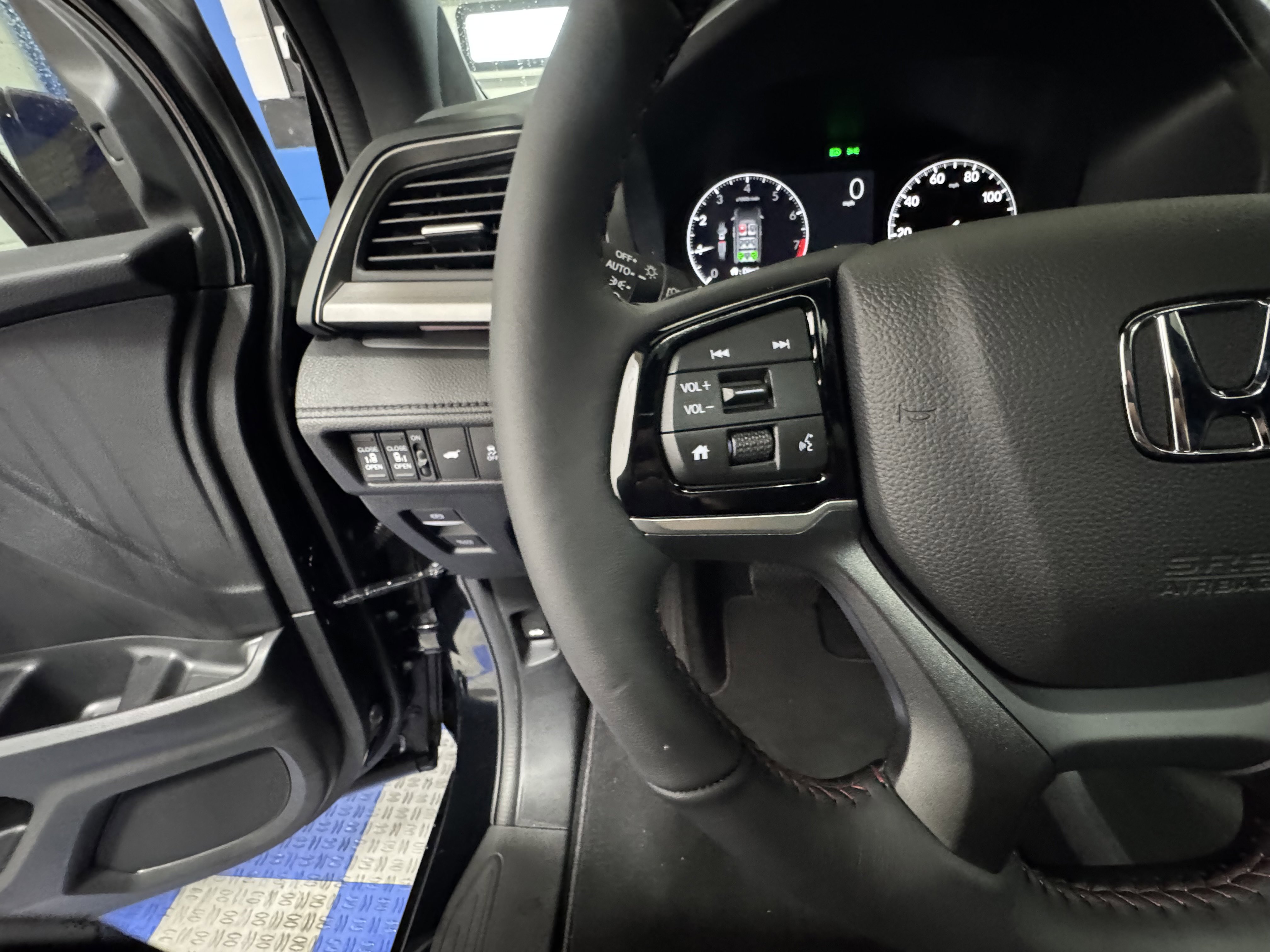 New 2026 Honda Odyssey Sport-L image 25