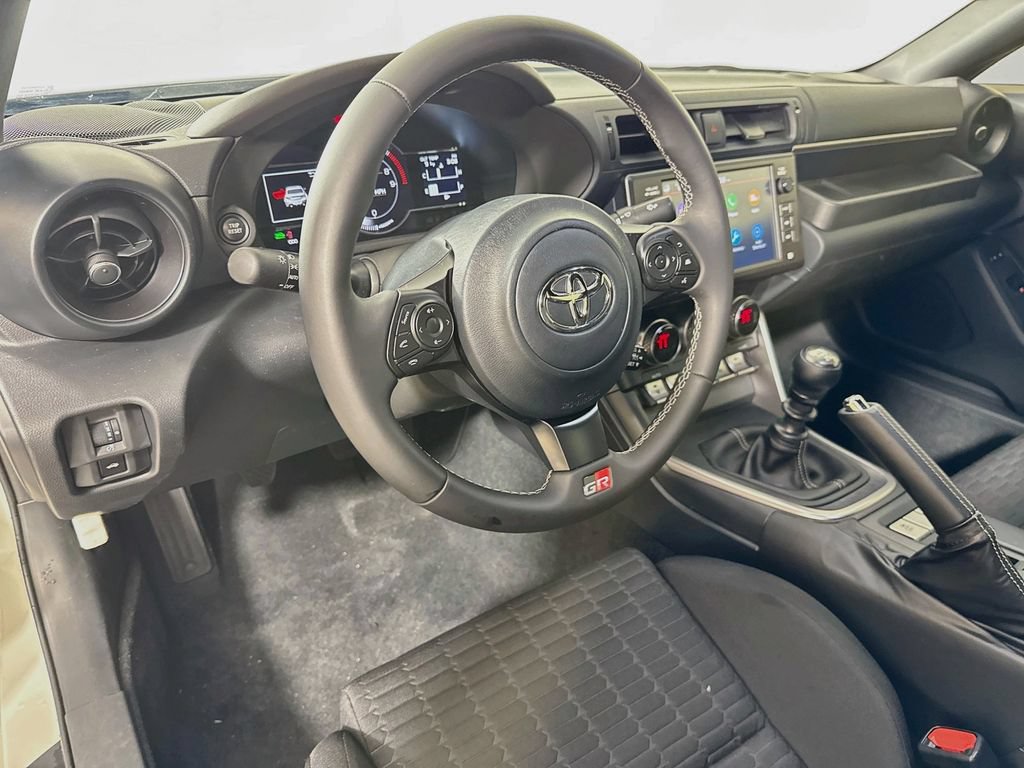 Used 2024 Toyota GR86 RWD image 9