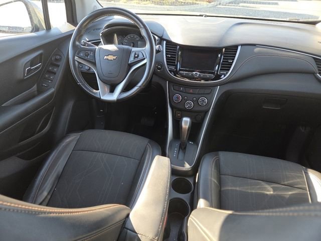 Used 2022 Chevrolet Trax LT w/ LT Convenience Package image 24