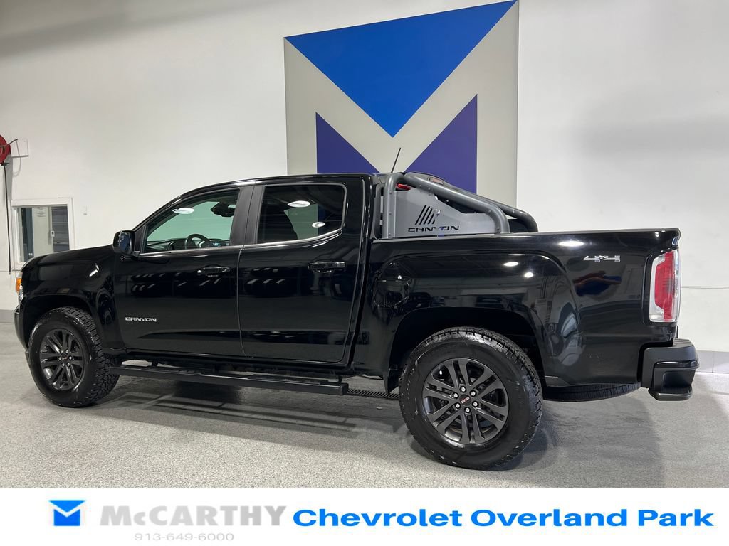 Used 2018 GMC Canyon SLE w/ Nightfall Edition AWD/4WD image 8