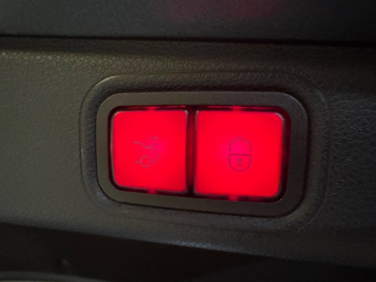 Used 2022 Mercedes-Benz E 53 AMG 4MATIC Sedan image 53