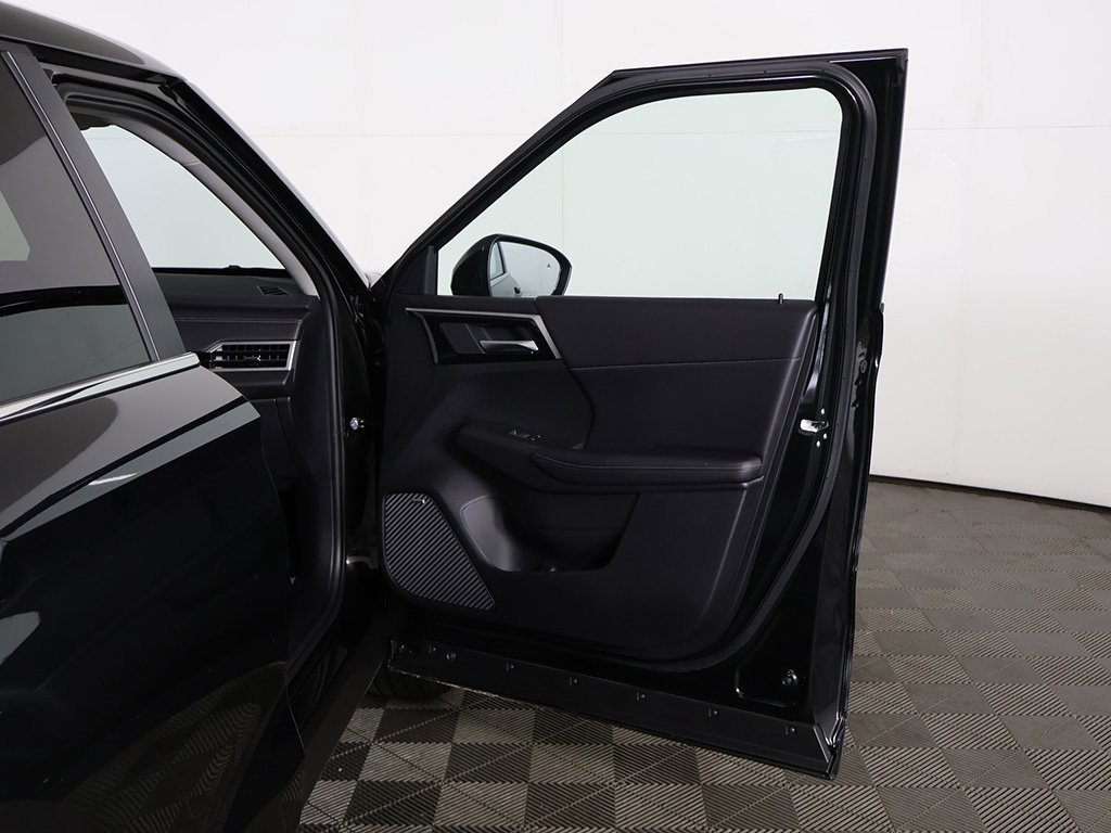 New 2025 Mitsubishi Outlander SE image 22