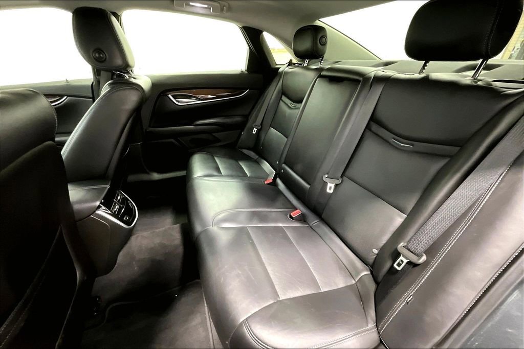 Used 2017 Cadillac XTS Luxury image 34