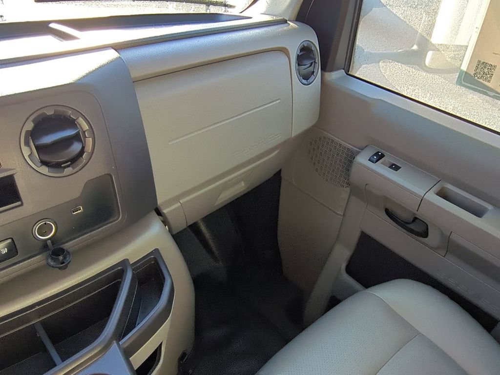 Used 2024 Ford E-350 and Econoline 350 Super Duty w/ Power Windows & Locks Group RWD image 17