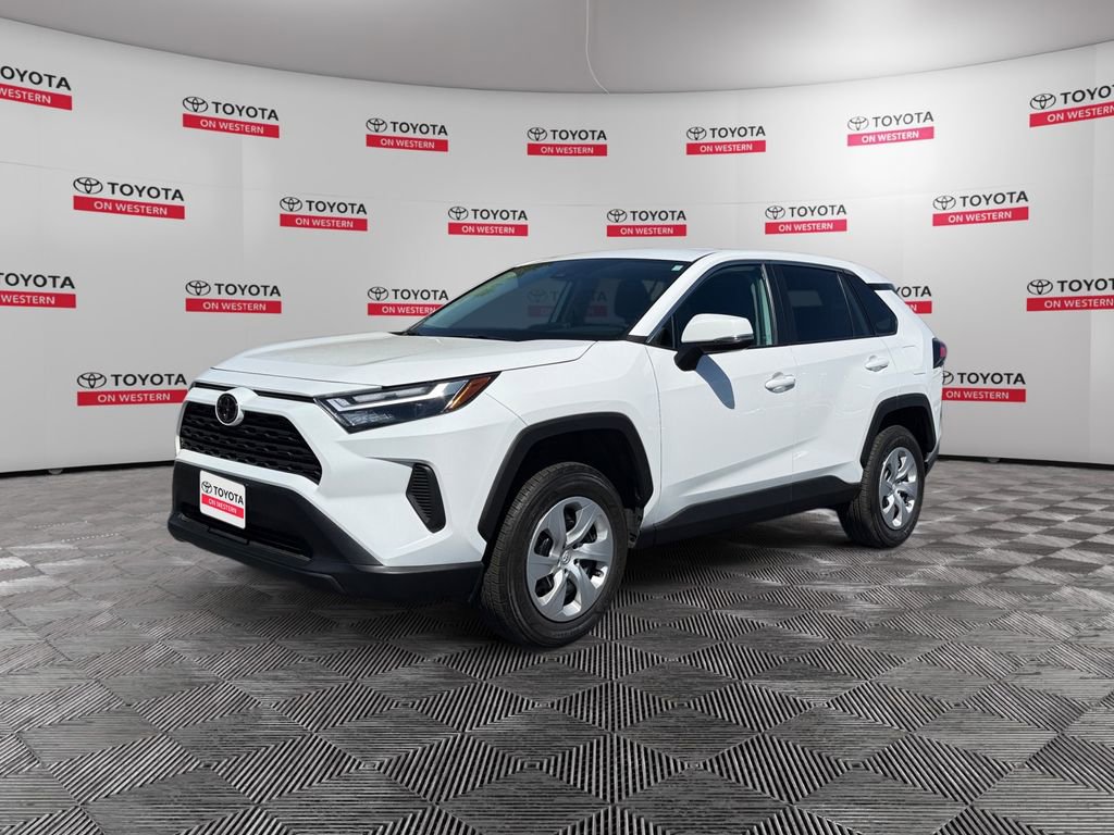 Certified 2024 Toyota RAV4 LE AWD/4WD image 7